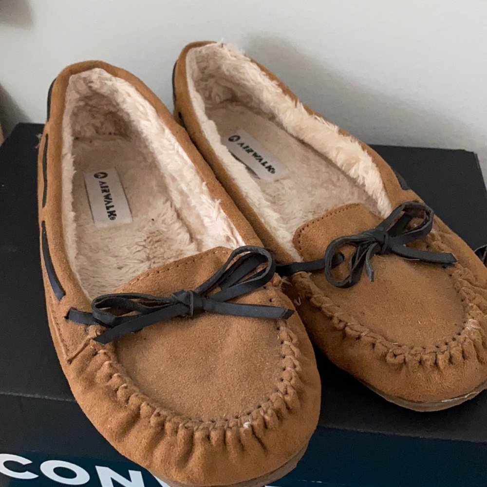 Airwalk Moccasins